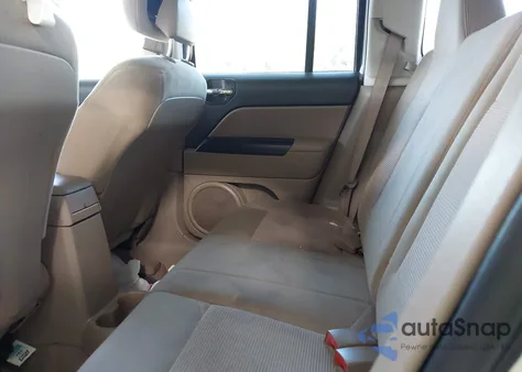 2014 Jeep Patriot Latitude из США, поврежденный, VIN 1C4NJPFA1ED653402